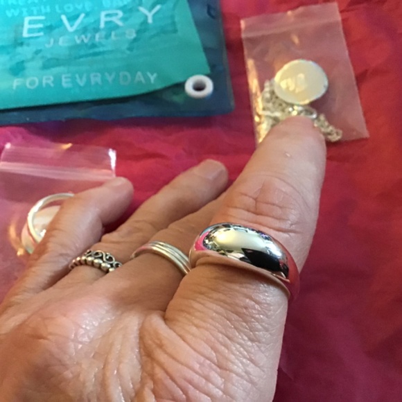 🔥 2 for 50$ 💥 EVRY JEWELS - silver- 3 pieces - Picture 10 of 10
